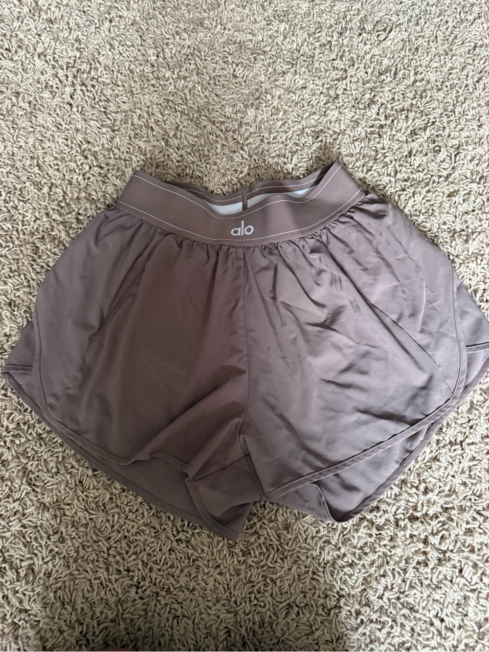 Alo Yoga Match Point shorts